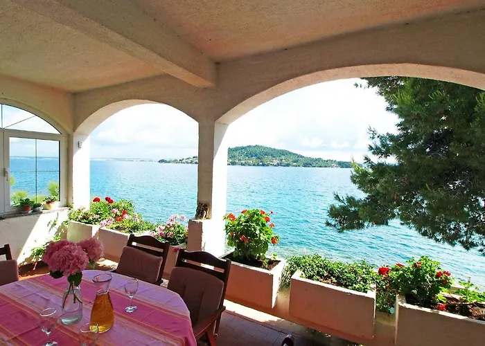 Vikendica Ana By Interhome Kali